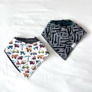 NEW Set of 4 Copper Pearl Bandana Bibs
